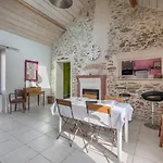 Longère Rénovée à 500m Du Centre De Pour 4 Сasa de vacaciones