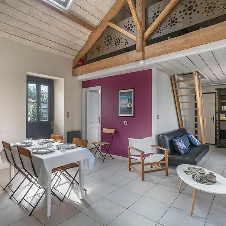 Holiday home Longere Renovee A 500m Du Centre De Pour 4