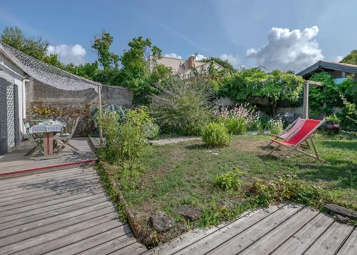 Longère Rénovée à 500m Du Centre De Pour 4 Pornic